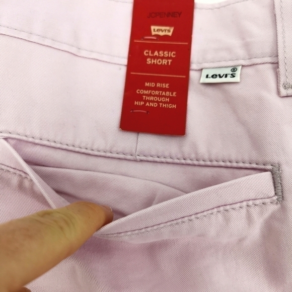 Levi's NWT Women's 29 Pink Cotton Classic Shorts - Picture 11 of 16